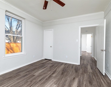5700 Pershing Avenue - Photo Thumbnail 17