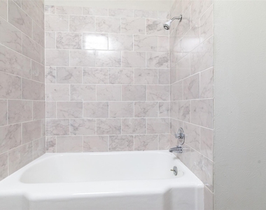 5700 Pershing Avenue - Photo Thumbnail 20