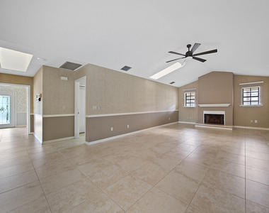 9 W High Point Road - Photo Thumbnail 8