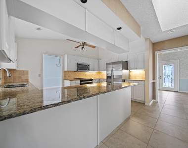 9 W High Point Road - Photo Thumbnail 5