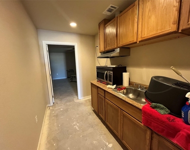 4210 Rhea - Photo Thumbnail 4