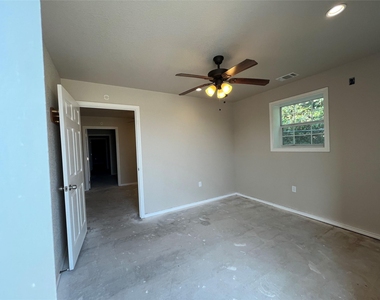 4210 Rhea - Photo Thumbnail 1
