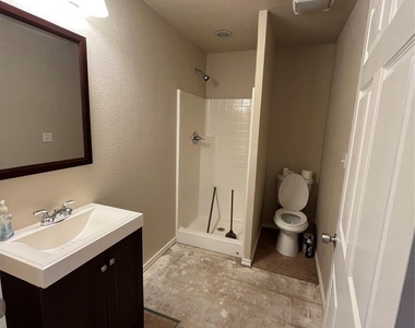 4210 Rhea - Photo Thumbnail 7
