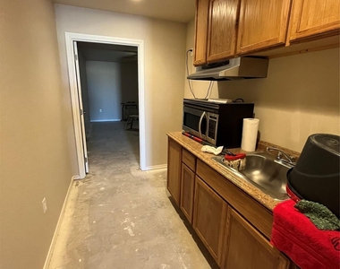 4210 Rhea - Photo Thumbnail 5