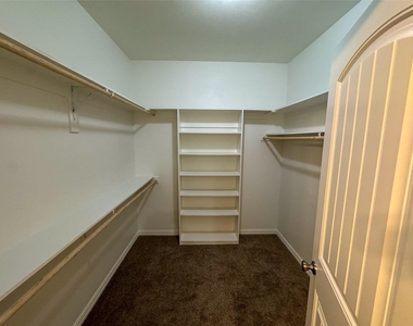 3409 Sandstone Drive - Photo Thumbnail 5