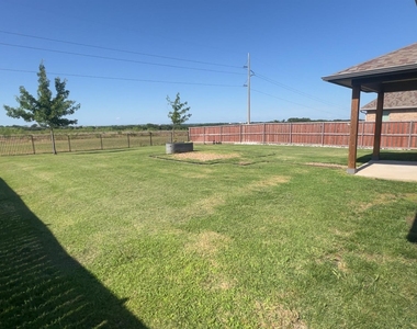 3409 Sandstone Drive - Photo Thumbnail 10