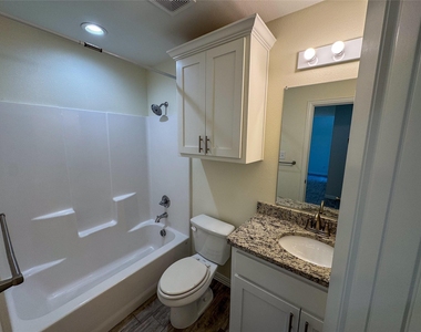 3409 Sandstone Drive - Photo Thumbnail 9