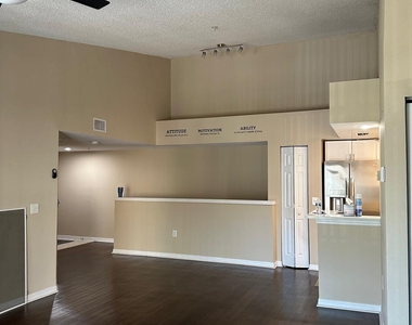 4197 N Haverhill Road - Photo Thumbnail 6