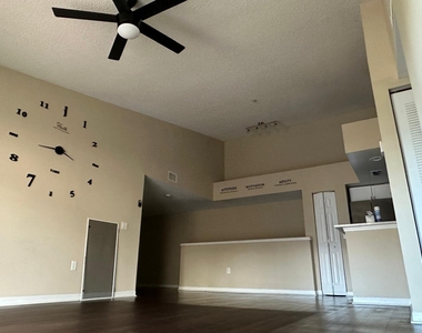 4197 N Haverhill Road - Photo Thumbnail 5
