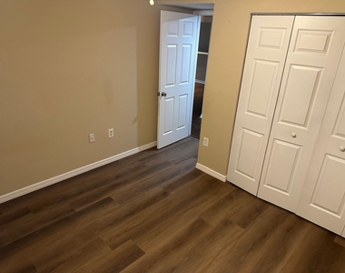 4197 N Haverhill Road - Photo Thumbnail 11