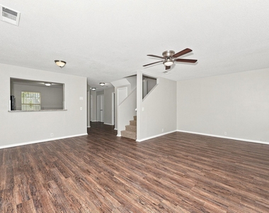 846 Trinity Lane - Photo Thumbnail 3
