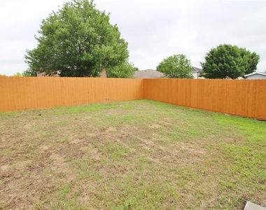 3256 Fluvia - Photo Thumbnail 26