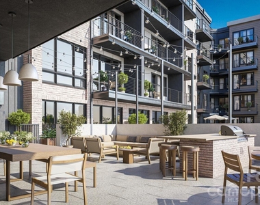 255 W Bland Street - Photo Thumbnail 16