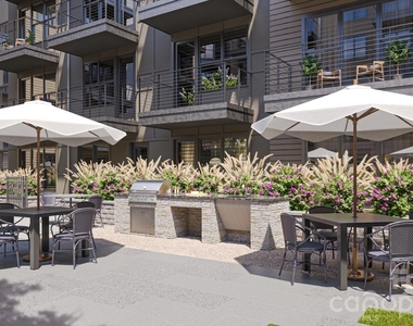 255 W Bland Street - Photo Thumbnail 20