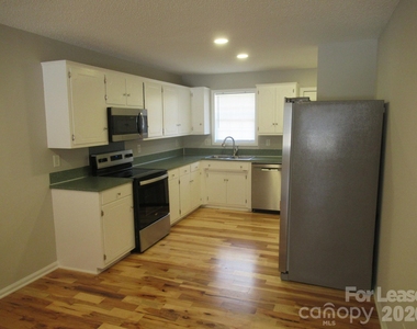 820 Horseshoe Lake Road - Photo Thumbnail 5