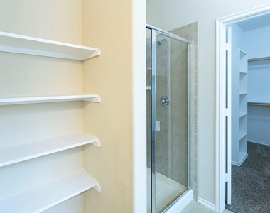 601 Ivy Lane - Photo Thumbnail 15