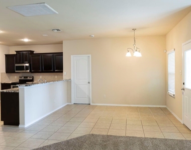 601 Ivy Lane - Photo Thumbnail 23