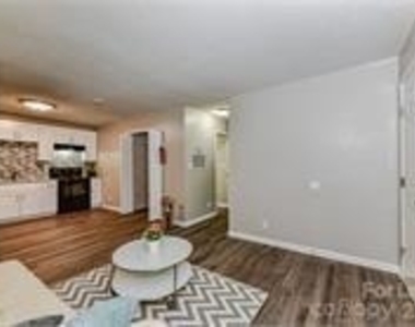 307 Hoskins Mill Lane - Photo Thumbnail 4