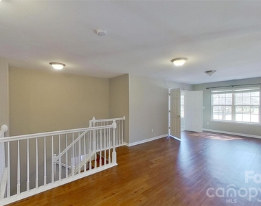 10730 Yellow Tail Court - Photo Thumbnail 7