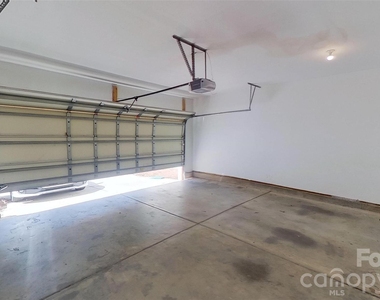 10730 Yellow Tail Court - Photo Thumbnail 17
