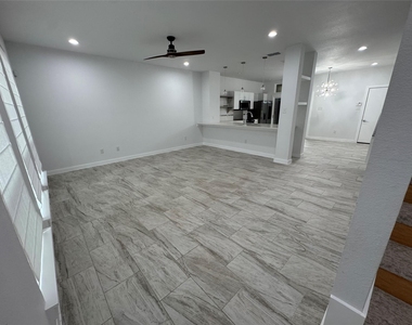 1625 Cleaver Street - Photo Thumbnail 1