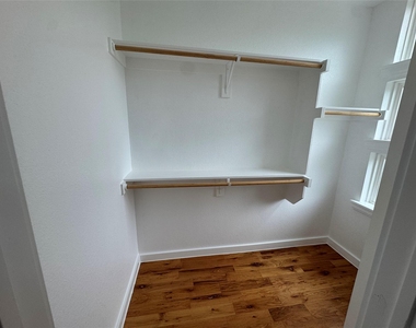 1625 Cleaver Street - Photo Thumbnail 11