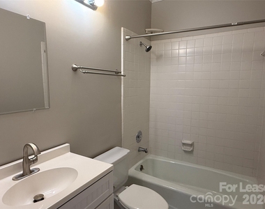 1014 Queens Road - Photo Thumbnail 6
