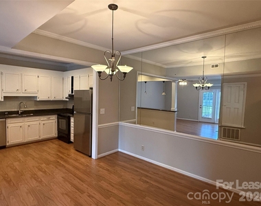 1014 Queens Road - Photo Thumbnail 2