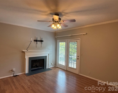 1014 Queens Road - Photo Thumbnail 1