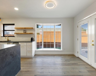 3404 Newkirk Drive - Photo Thumbnail 6