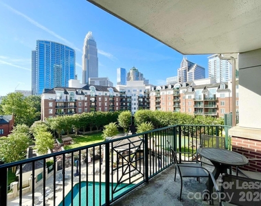 300 W 5th Street - Photo Thumbnail 1