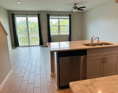 3949 Se Mentmore Lane - Photo Thumbnail 6