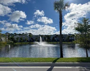 3949 Se Mentmore Lane - Photo Thumbnail 2