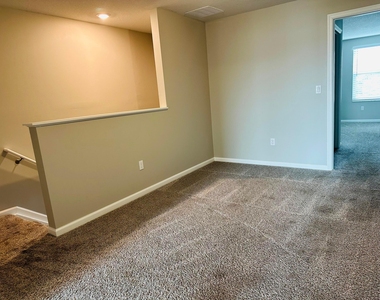 3949 Se Mentmore Lane - Photo Thumbnail 12