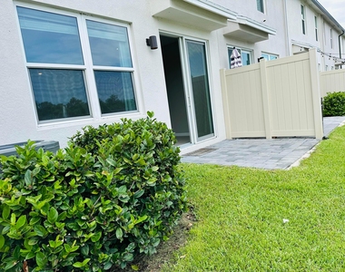3949 Se Mentmore Lane - Photo Thumbnail 24