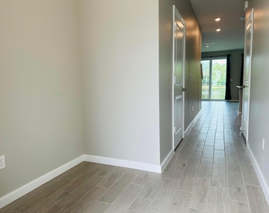 3949 Se Mentmore Lane - Photo Thumbnail 4