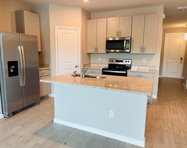 3949 Se Mentmore Lane - Photo Thumbnail 5