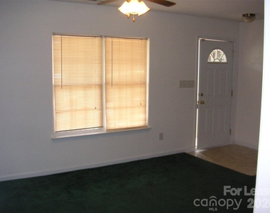 1005 Karendale Avenue - Photo Thumbnail 1