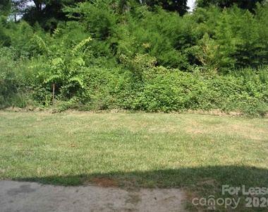 1005 Karendale Avenue - Photo Thumbnail 6