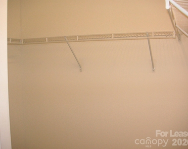 1005 Karendale Avenue - Photo Thumbnail 11