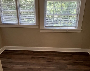 975 Old Charlotte Road Sw - Photo Thumbnail 15