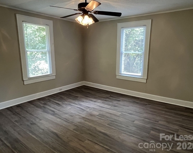 975 Old Charlotte Road Sw - Photo Thumbnail 10