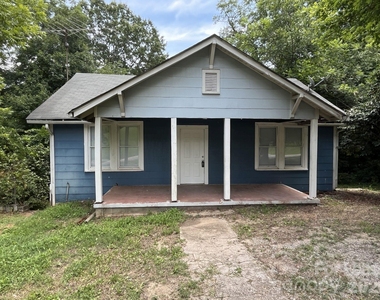975 Old Charlotte Road Sw - Photo Thumbnail 1