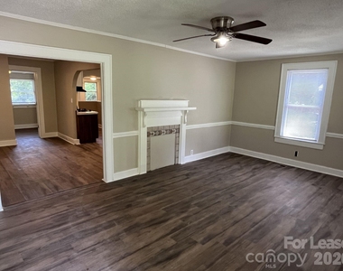 975 Old Charlotte Road Sw - Photo Thumbnail 2