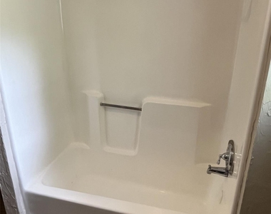 975 Old Charlotte Road Sw - Photo Thumbnail 14
