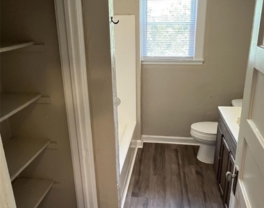 975 Old Charlotte Road Sw - Photo Thumbnail 12