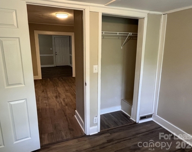975 Old Charlotte Road Sw - Photo Thumbnail 16