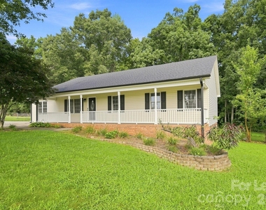 209 Pilots Ridge Drive - Photo Thumbnail 1