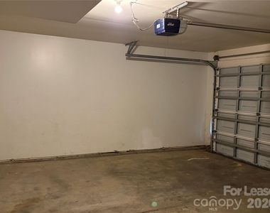 3707 Rocky Brook Court - Photo Thumbnail 3