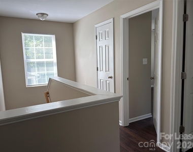 3707 Rocky Brook Court - Photo Thumbnail 34